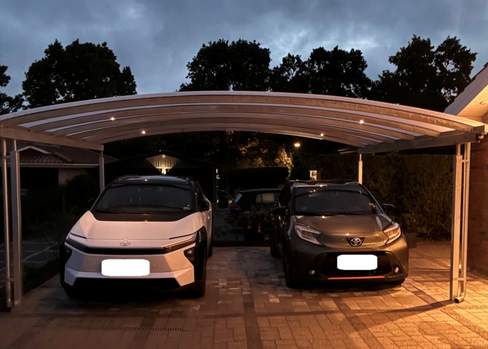 Carport med lys