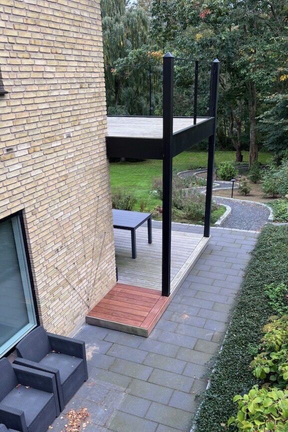 Terrasse før montering af spindeltrappe